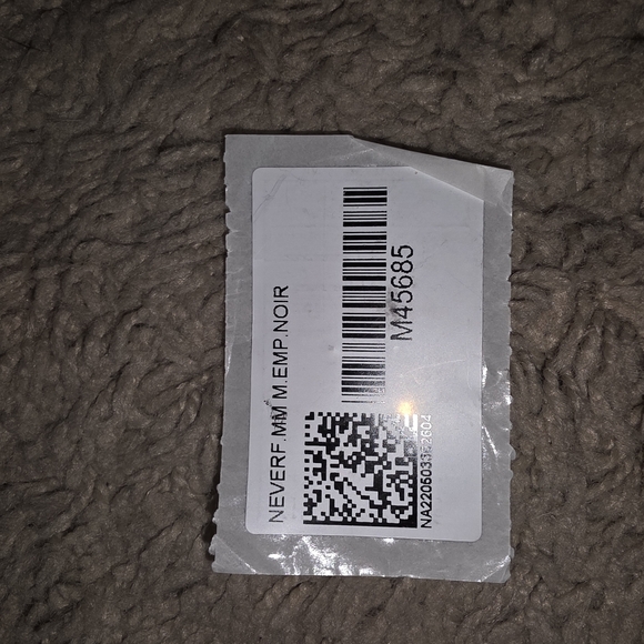 Louis Vuitton Black Neverfull MM Tote - Picture 12 of 14